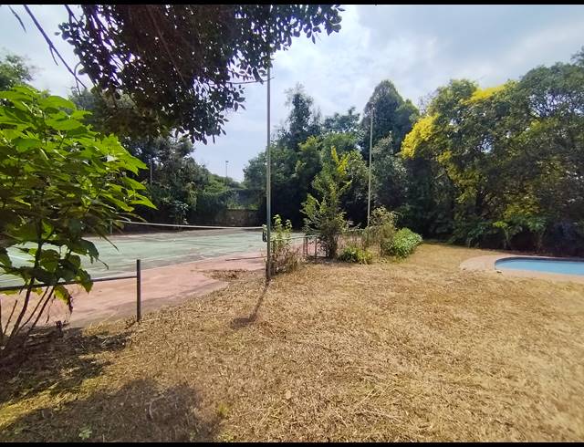4 BEDROOM HOUSE FOR SALE IN COUNTRY LIFE PARK
